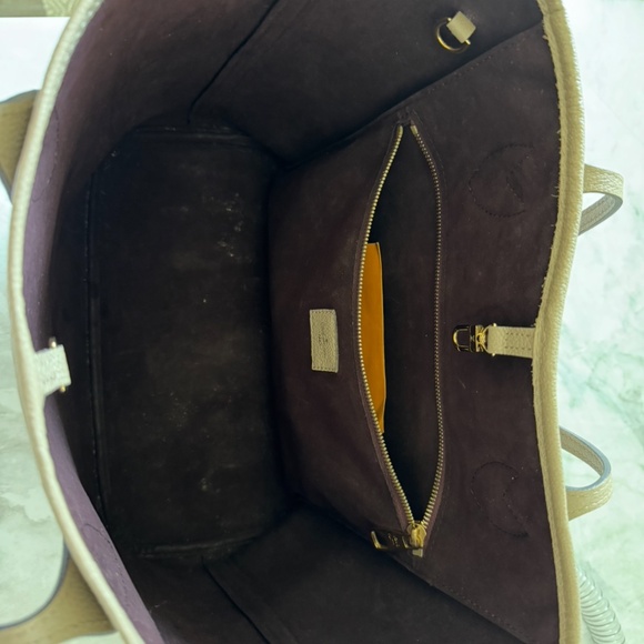 LV Never Full Tote - Picture 3 of 6